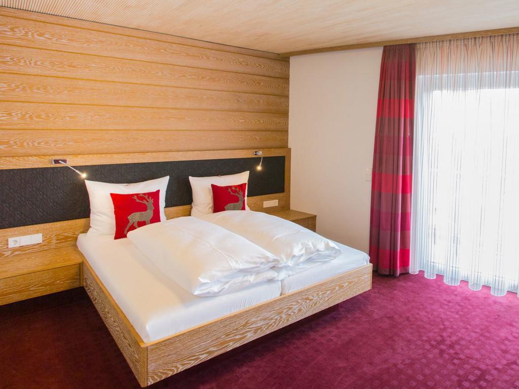 Hotel Kreuz Gaestehaus Und Lauchertbar Mit Terrasse Gammertingen Dış mekan fotoğraf