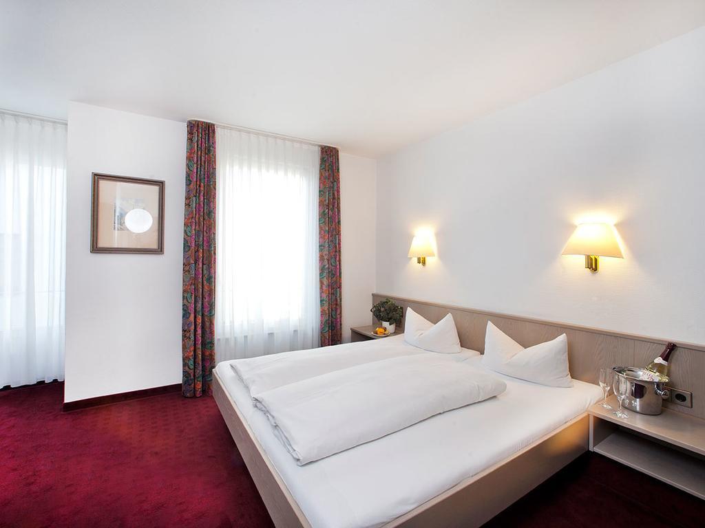Hotel Kreuz Gaestehaus Und Lauchertbar Mit Terrasse Gammertingen Oda fotoğraf